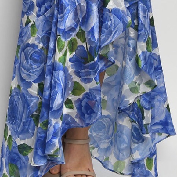 ❌DONATED❌Royal Blue White Floral Off Shoulders Ruffled Lined Maxi Dress - Picture 5 of 17